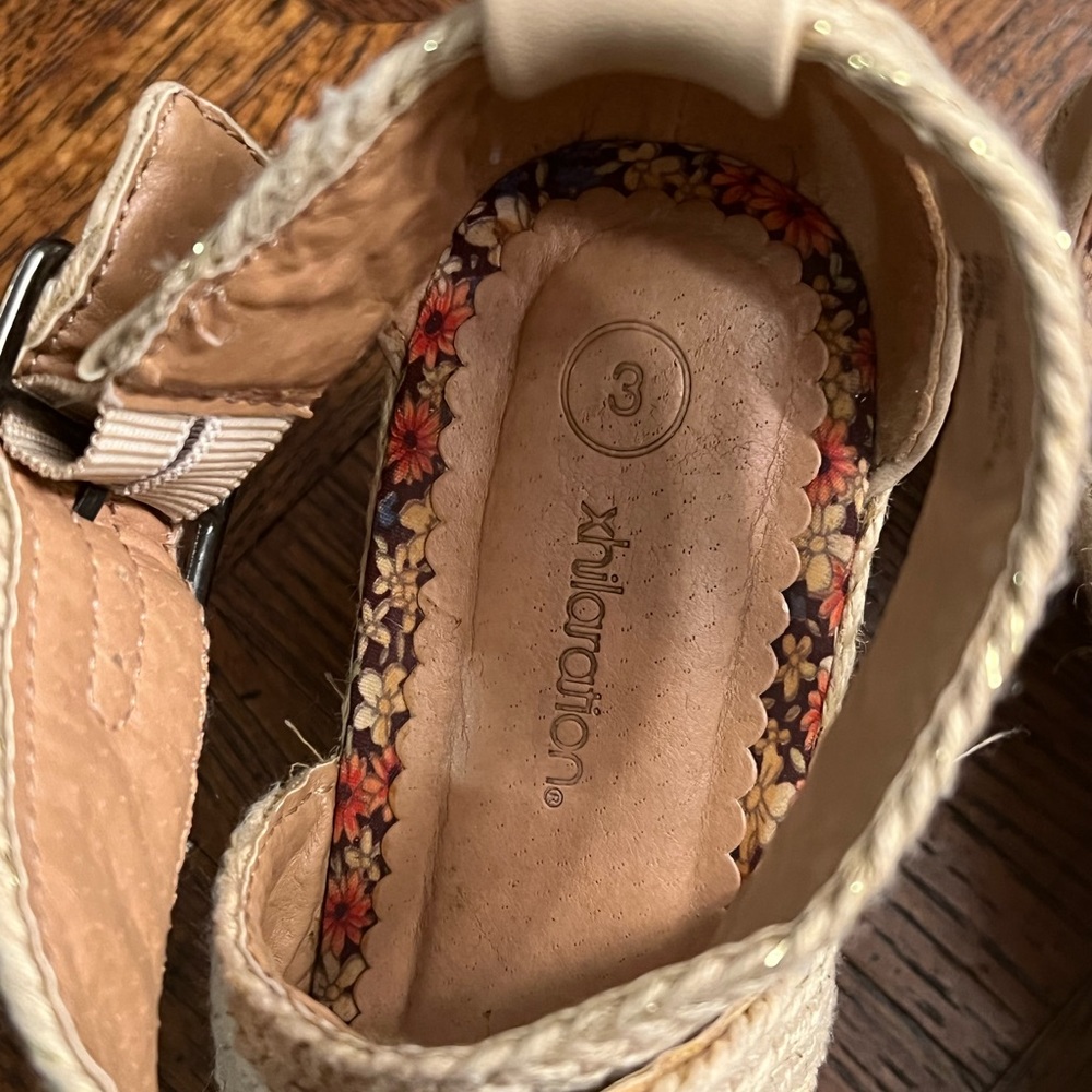 Xhiaration  sandal tan With a wedge heel size 3